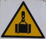 Warnschild: Achtung Kranlast